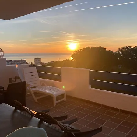 Duquesa 2424 Azure Skyline Apartment *